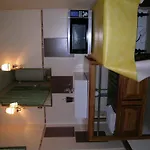 Intra Muros Couette-café 2*